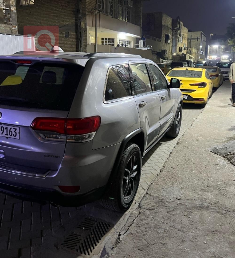 جيب جراند شيروكي